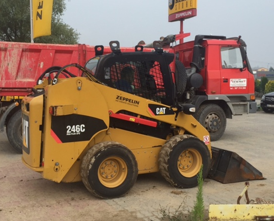 CATERPILLAR 246C – pohled 1